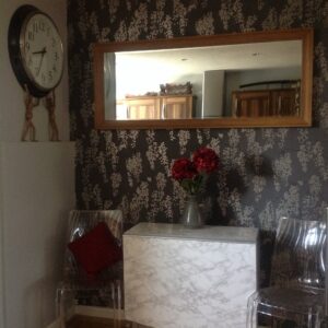 GREY/WOOD DINING AREA