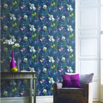 Blue floral wallpaper